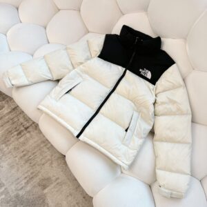 The North Face Men's 1996 Retro Nuptse 700 Fill Down Jacket, Off-White/Black, Puffer Insulated Winter Coat